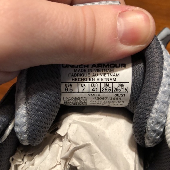 Women’s UA HORA Ascent basketball shoes 3025680-103 - Picture 7 of 11